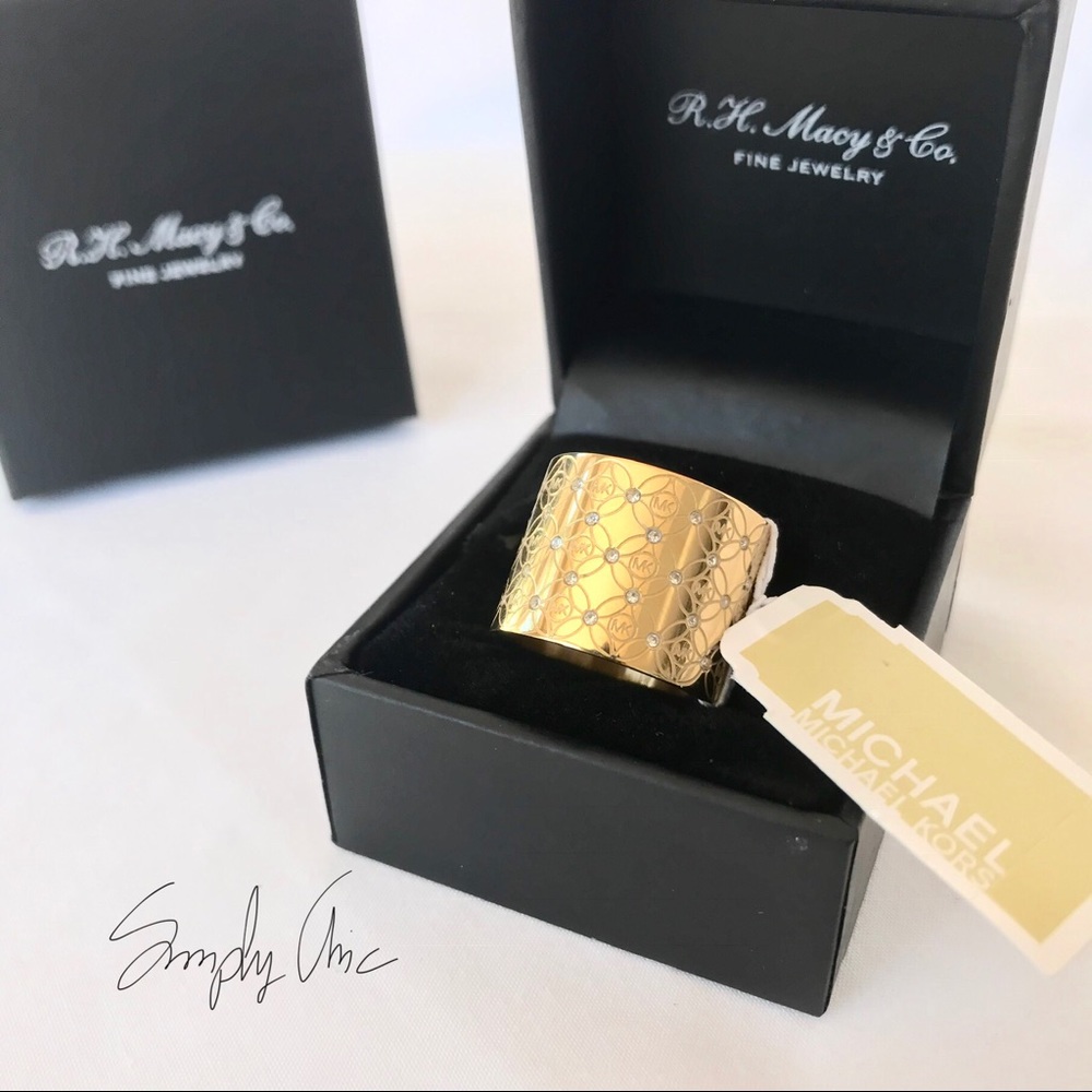 New authentic MK gold tone heritage monogram ring - Picture 2 of 7